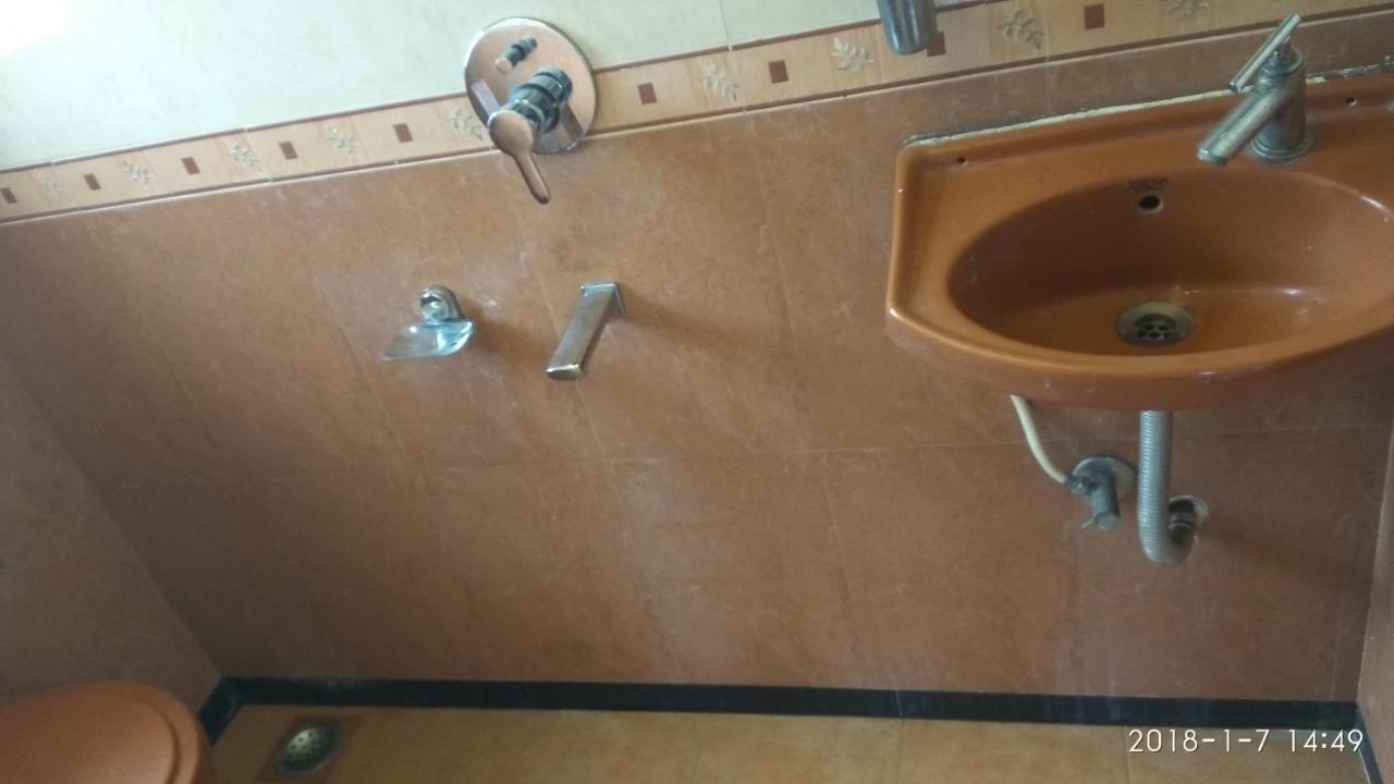 Agrawal Bhavan Budget Stay Only For Indians Bombay Exterior foto